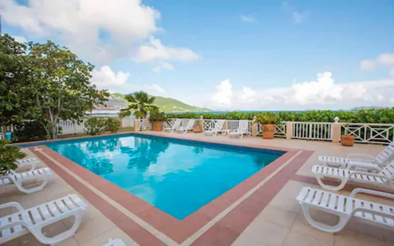 Waterfront hotel in Road Town Tortola near the docks used for tortola snorkeling tours